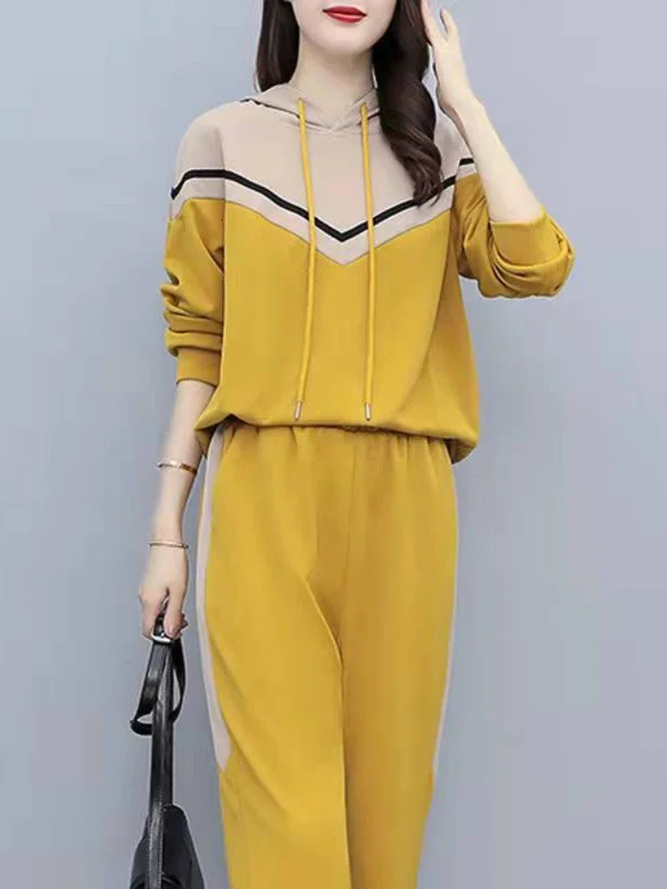 Womens Track and Field Wear Short Sleeve Tshirt Oversized Long Leg Running Set Summer Sportswear 241007