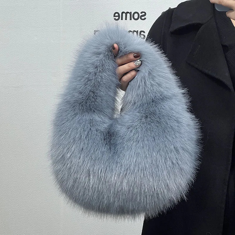 Fashionable soft plush half moon bag suitable for female ners fluffy faux fur womens handbag ious small winter wallet 241008