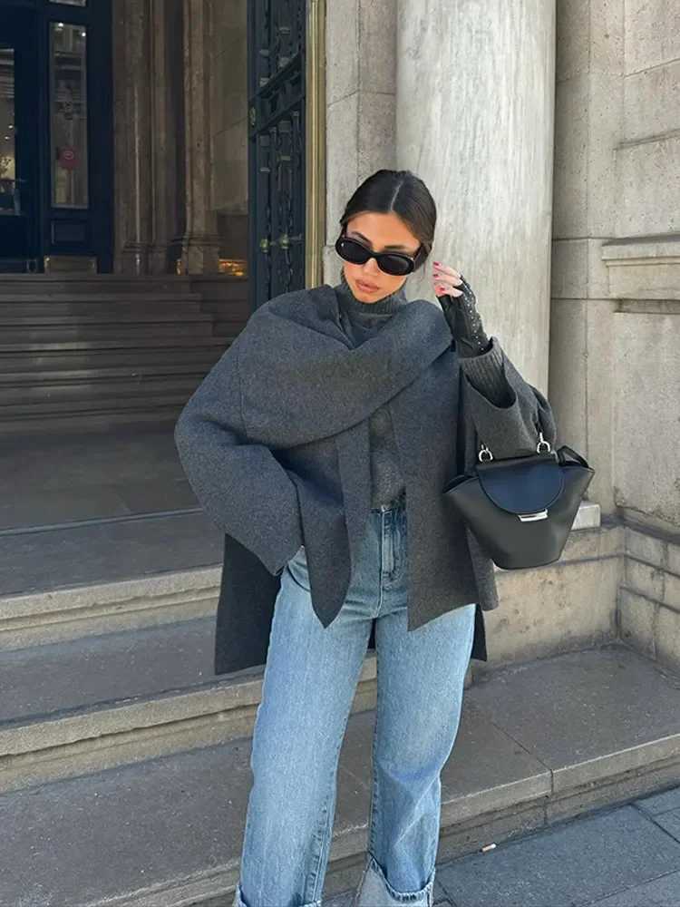 Fashion Scarf Collar Woolen Blends Jackets Women Elegant Long Sleeve Split Hem Loose Short Coats Fashion Autumn Lady OuterwearX241009