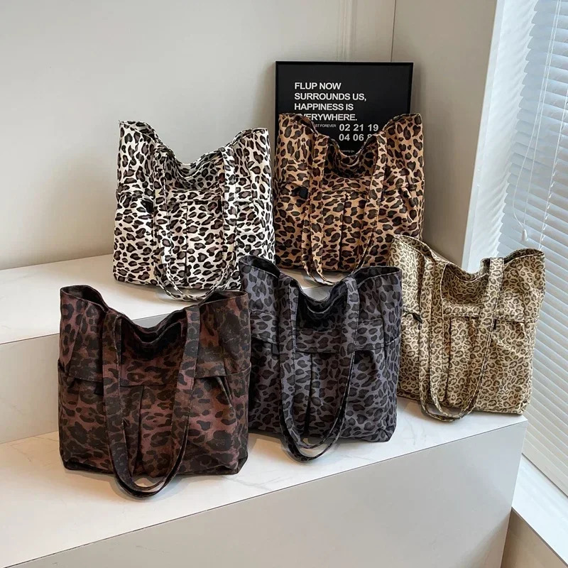 High Capacity Leopard Fashion Nylon Shoulder Bag Multi Pocket Casual Handbag Womens Bolsas Womens Selling Bag 241008