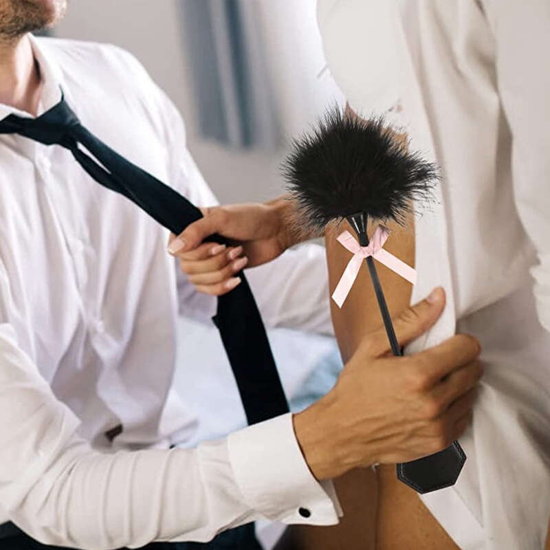 SM adult sex toys, flirting feathers, farting hands, patting adult alternative toys, torture tools, teasing leather rackets