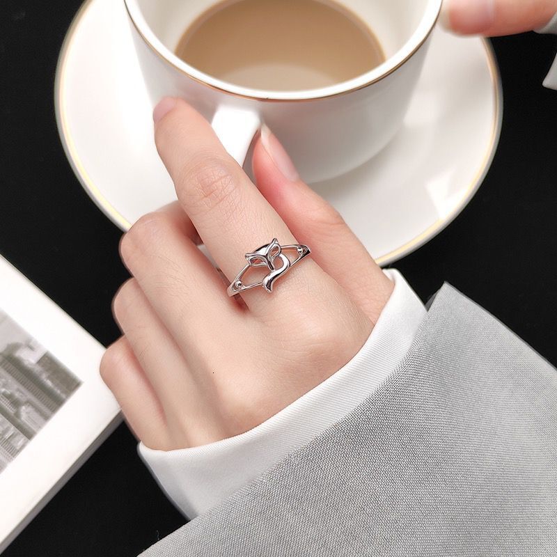 Fashion Personalized Little Fox Female Temperament Hollow Ring Simple Handpiece