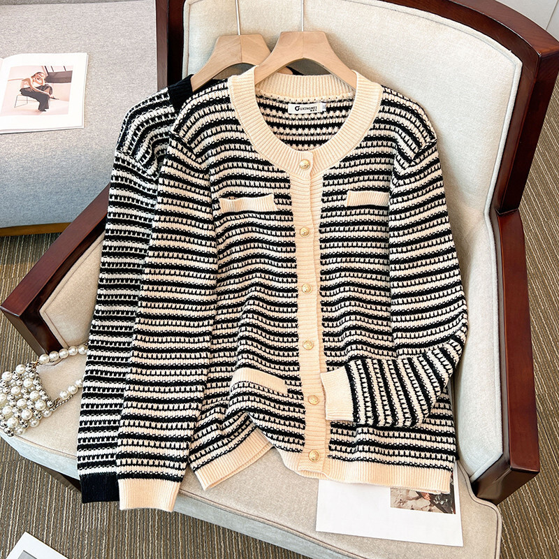 150Kg Plus Size Women's Bust 150 Autumn Winter Loose Striped Cardigan V-Neck Small Fragrant Knit Sweater 5Xl 6Xl 7Xl 8Xl 9Xl