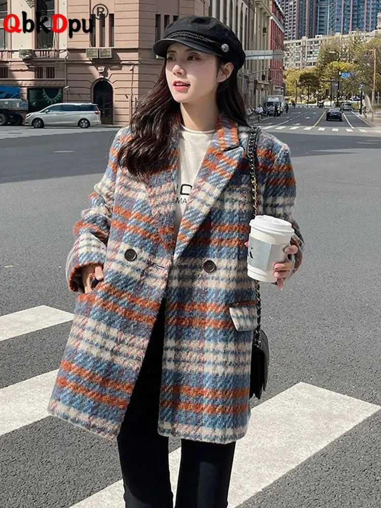 Mid Length Thick Vintage Plaid Woolen Coat Fall Winter New Women Korean Loose Parkas Overcoat V Neck Warm Single Button JaquetaX241009