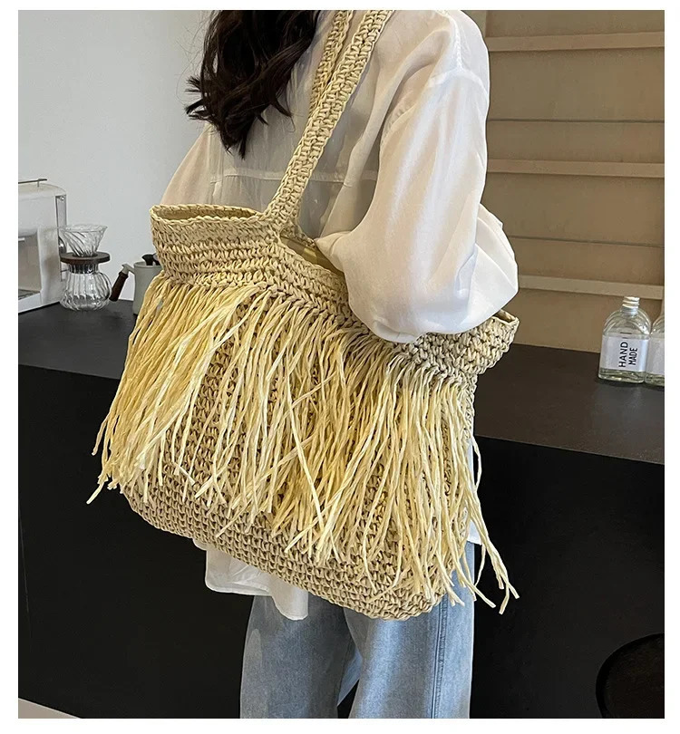 Casual tassel womens shoulder bag handmade edge womens handbag summer beach tote bag large shopping bag vacation bag 241008