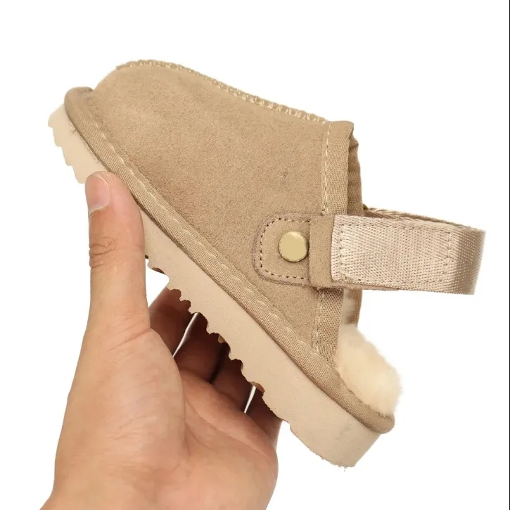 Kids Toddler Clogs Funkette Slippers Baby children Classic Ultra Mini Baby Clogs Soft Sheepskin Shearling in Goldenstar Style z250513