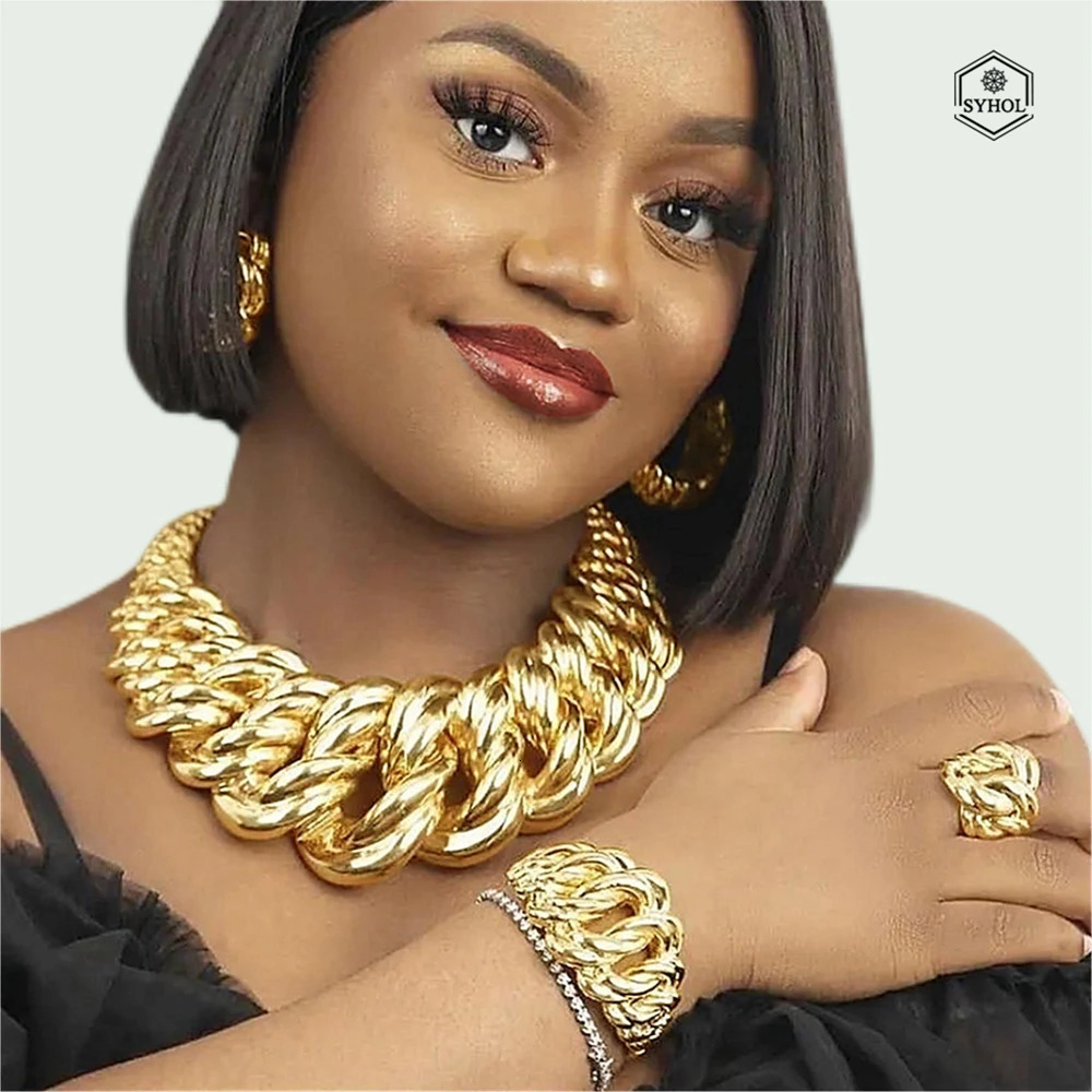 Fashion womens necklace jewelry set electric Italian gold-plated pendant wedding party earrings ring SYHOL wholesale free delivery 240927