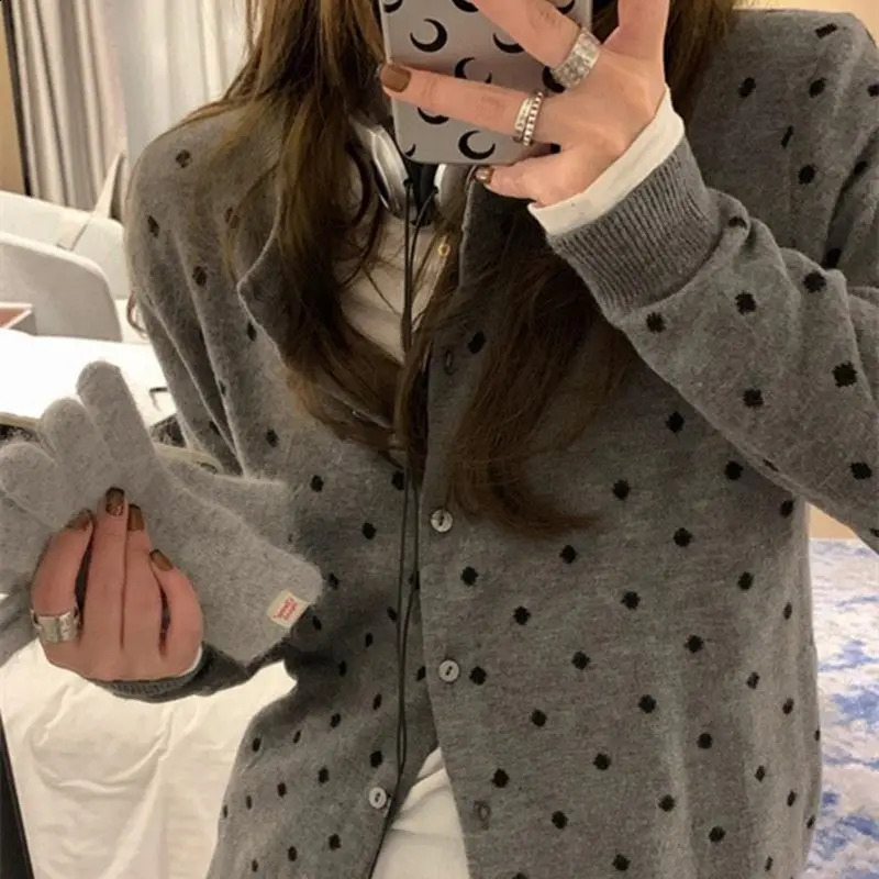Polka dot knitted cardigan ins spring and autumn style layered n sense versatile slimming long sleeved top 241007