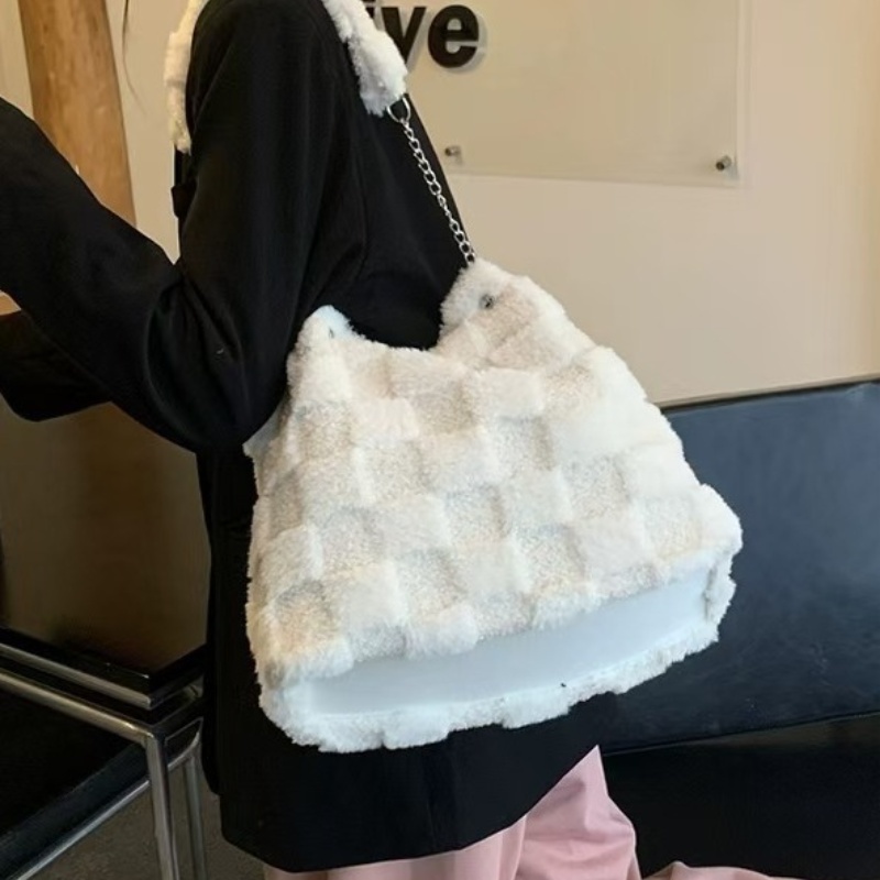 Small white plush bag women's shoulder bag casual Tote bag Student autumn and winter large capacity bag all-in-one underarm bag