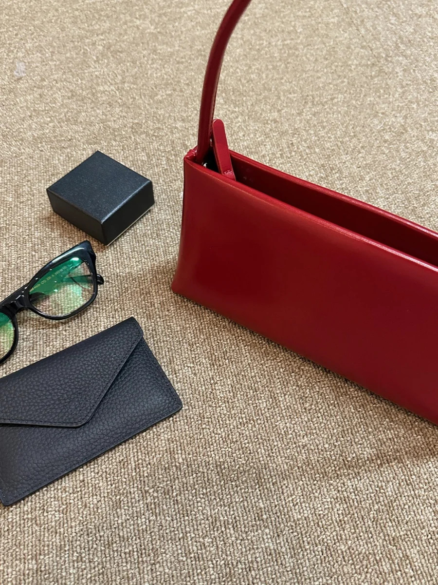 Miyagawa Korean Niche French Handheld Underwear Bag Retro Red Single Shoulder Cross Body Bag 241008