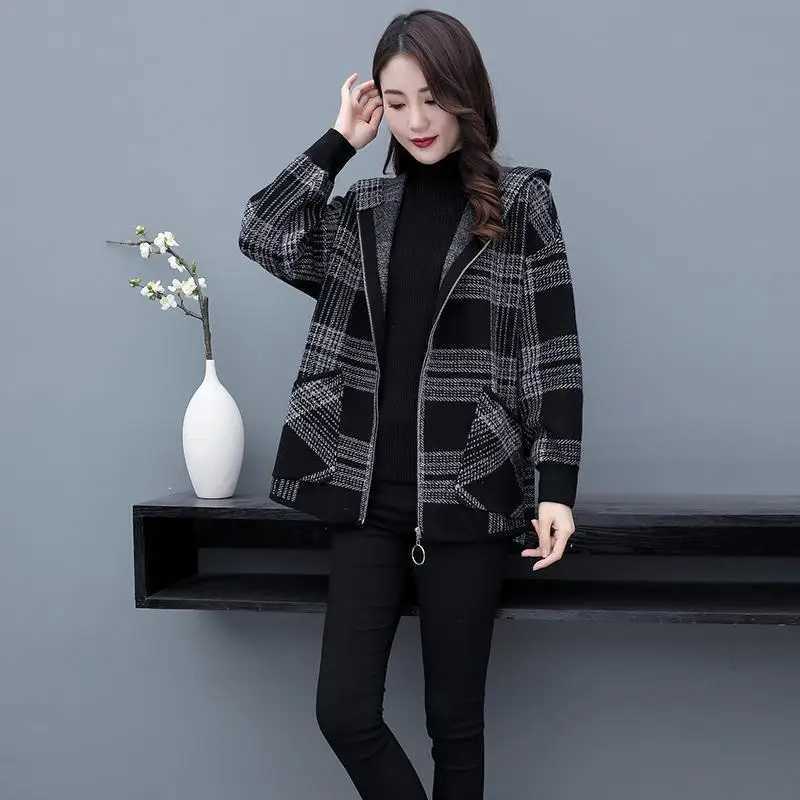 Blended Wool Coat Women Autumn Winter Jacket New Plaid Short Woolen Coat Pocket Zipper Jacket Korean Version Lady OuterwearR1650X241009