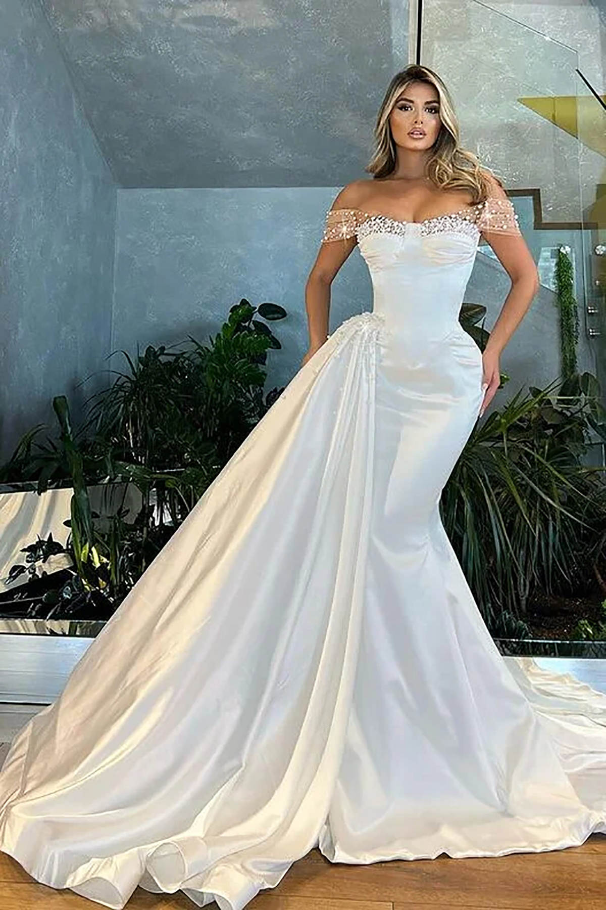 Vintage Mermaid Dresses Off Shoulder Sleeveless Wedding Dress Pearls Beaded Detachable Train Bridal Gown Custom Made