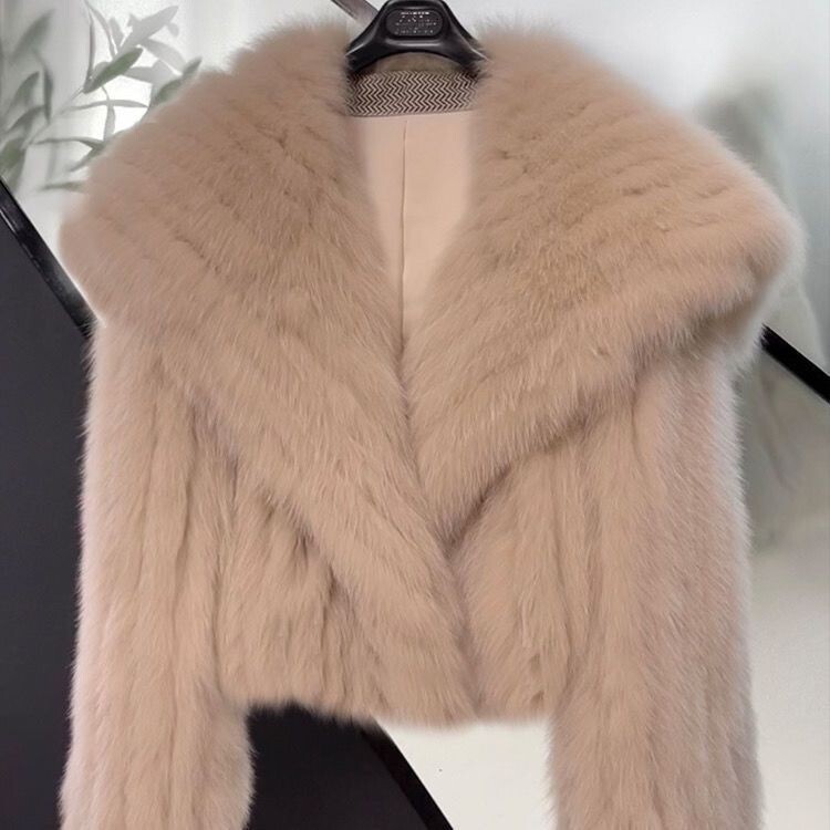 Faux Fox Coat Women Winter Warm Lapel Woven Fur Fluffy Jacket Top Fashion Short Loose Wool Jackets For Lady