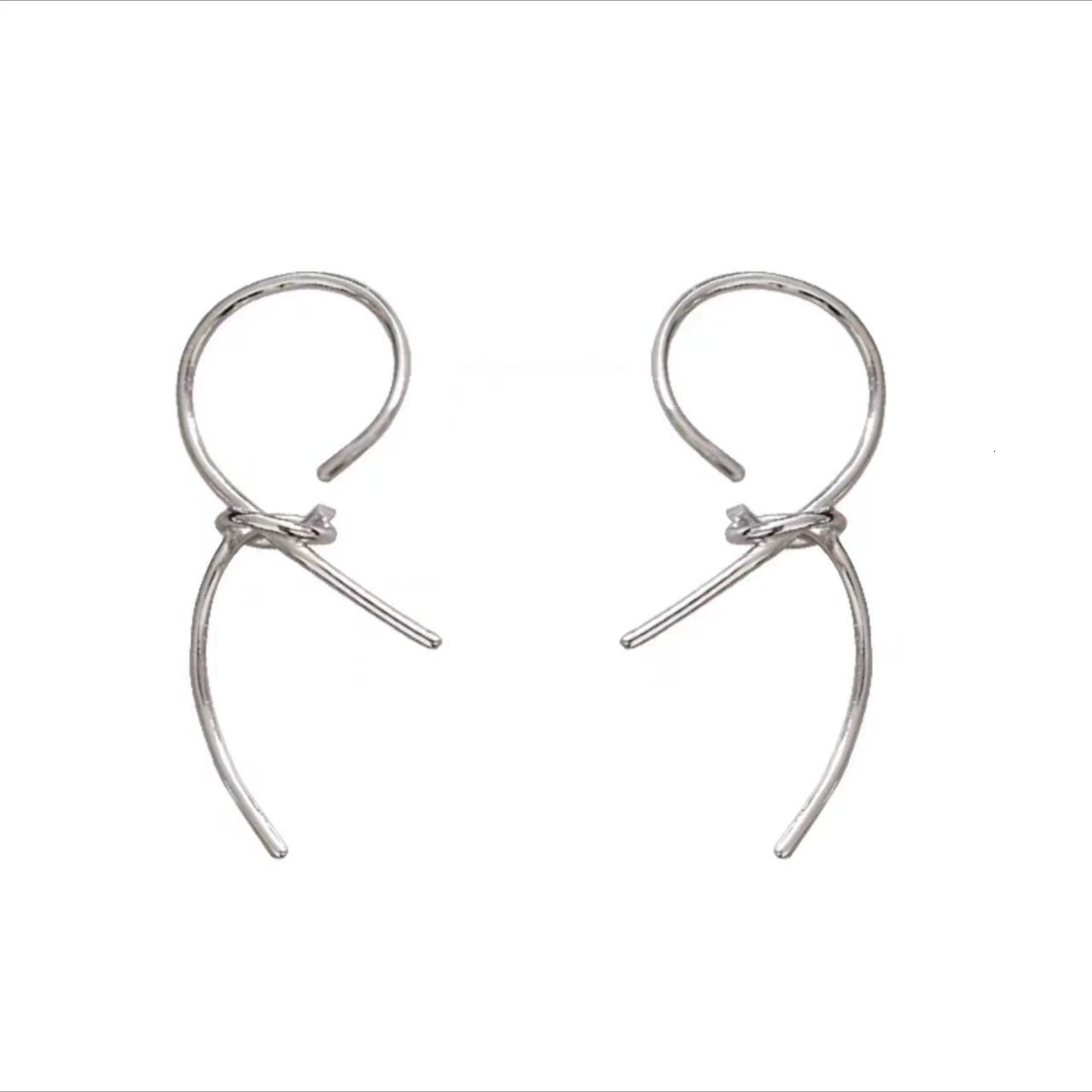 Pure sier needle knotted ribbon trendy women's ear accessories, simple and cool style earrings, earrings