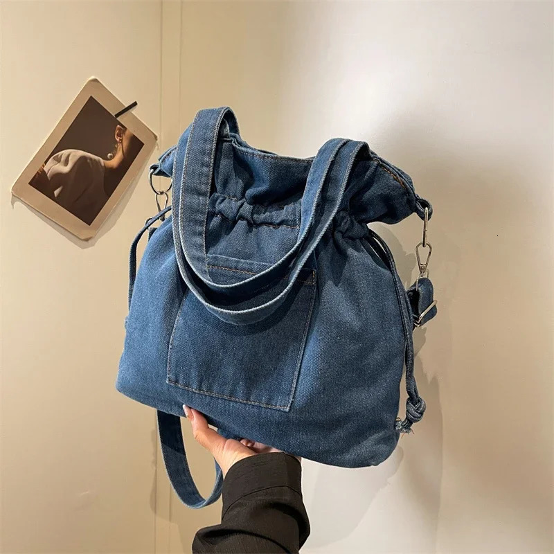 Casual solid color womens bag with high-quality stitching shoulder bag the -selling womens high-quality denim handbag in 241008