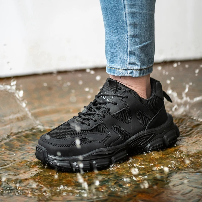 Women Safety Shoes Anti-smash Anti-puncture Work Shoes Breathable Lightweight Work Sneakers Indestructible Women Shoes Boots 241008