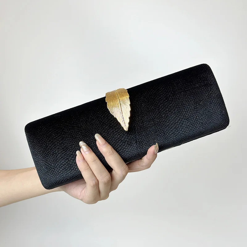 Velvet Womens Wedding Dinner Clutch Bag Laves Clutch Long Wallet Dinner Wallet with Chain 241008