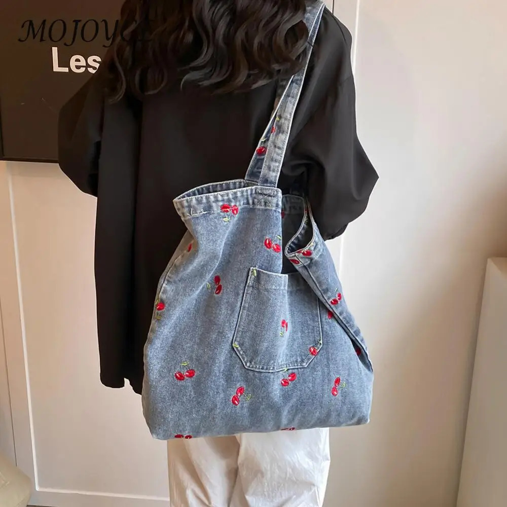 Womens denim shoulder bag simple handbag large capacity fashionable homeless bag cherry pattern retro handbag outdoor travel bag 241008