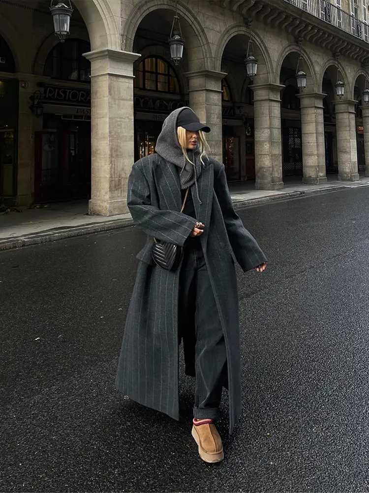 New Dark Grey Stripe Woolen Overcoats Women Fashion Lapel Long Sleeves Loose Long Coats 2024 Autumn Winter Lady Commute JacketX241009