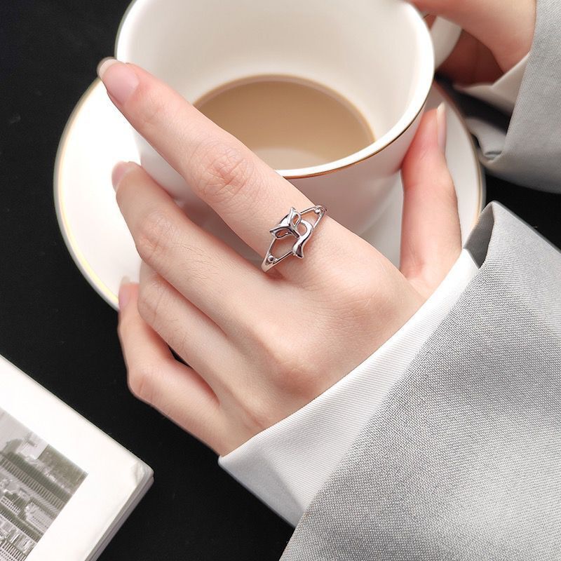 Fashion Personalized Little Fox Female Temperament Hollow Ring Simple Handpiece