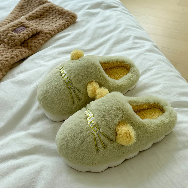 Winter indoor large-sized comfortable and warm cotton shoes soft fur solid color half pack household cotton slippers 241007