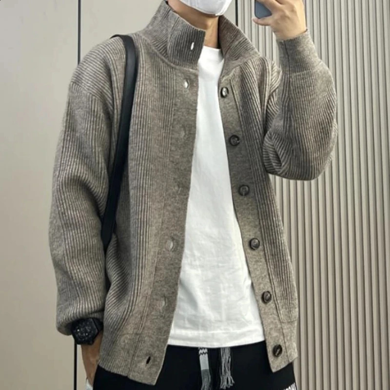 Retro autumn and winter mens sweater casual sportswear high-quality knitted cardigan wool sweater mens streetwear womens jacket 241007