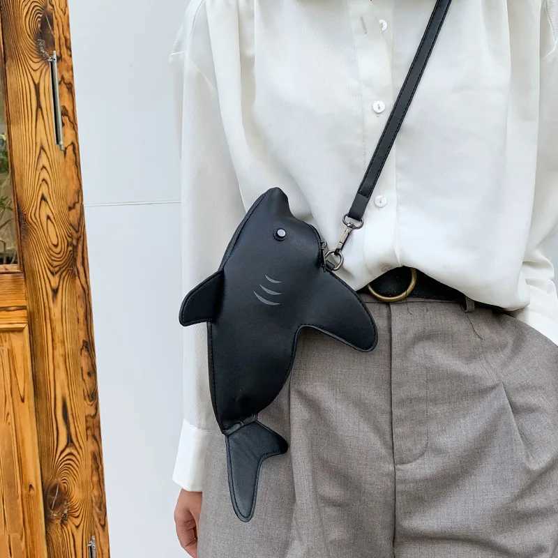 Interesting shark shaped female shoulder messenger bag cartoon chain womens handbag PU leather phone bag cross bag Z241210