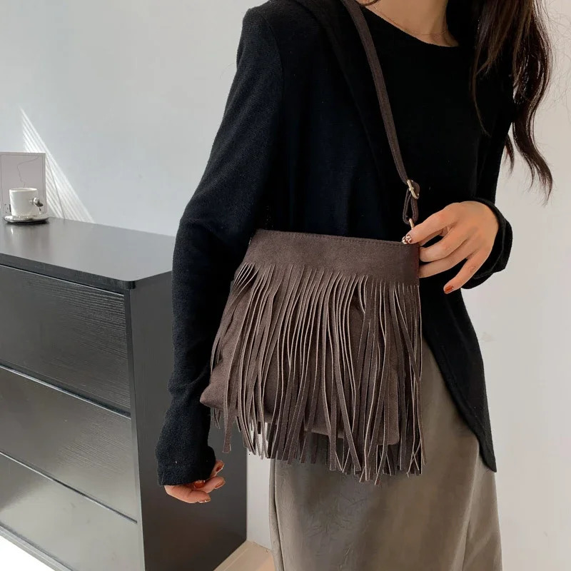 Ladies Tassels Crossbody Bag Bohemian frosted leather shoulder bag with casual edges daily work and travel handbag 241008