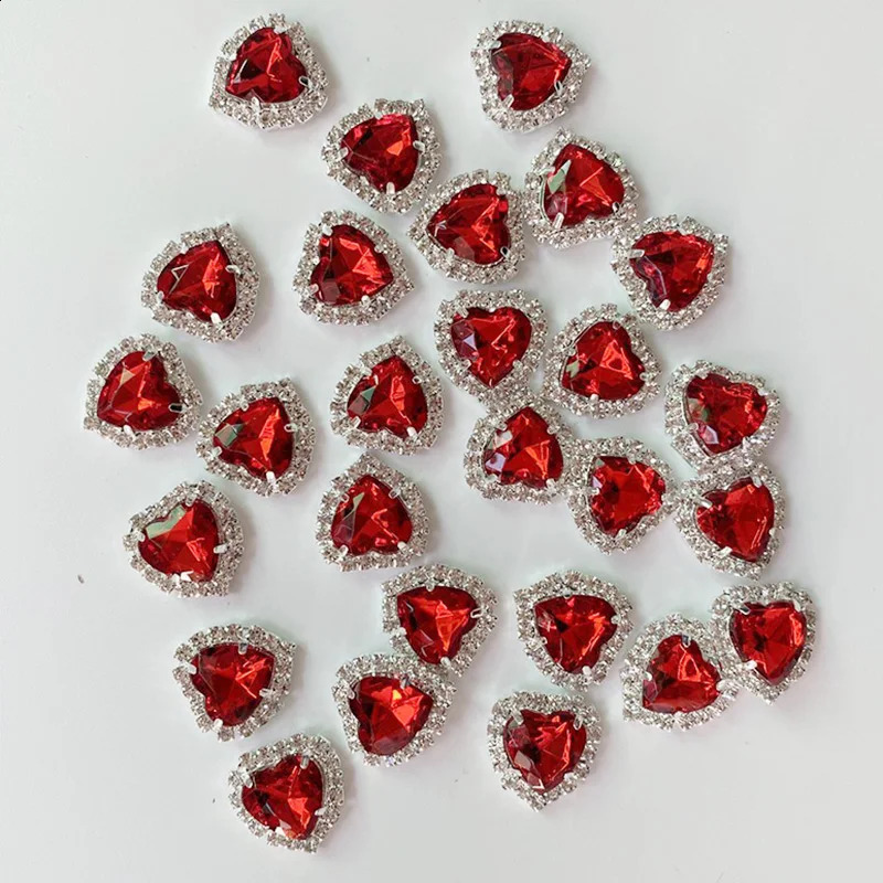 5/10 Christmas Red Love Nail Art Rhinestone 12.5 * 13.5mm Flat Red Diamond Nail Charm 3D Alloy Metal Heart Rhinestone 241008