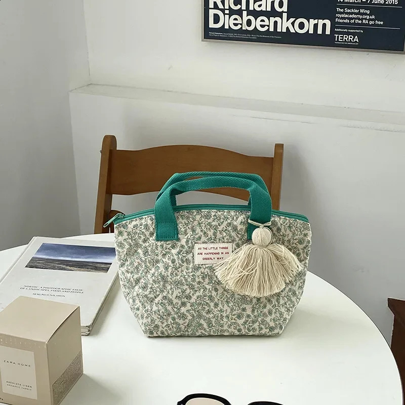 Quilted Insulated Lunch Bag Korean Small Tote Handbag for Women Kid Portable Children School Lunchbox Food Picnic Bags 240925