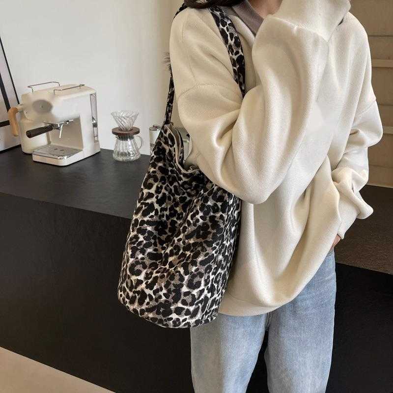 CMM Canvas Bag Womens Leopard Print Cloth Bag French Tote Bag Niche Armpit Bag Shoulder Bag Bucket Bag Hand Held Bag