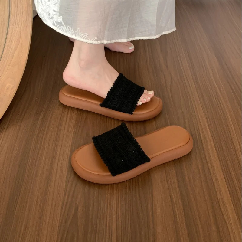 Retro holiday slippers for womens summer beach slippers 241007