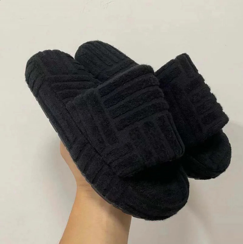 Peep Toe Slippers Green Slides for Women Flat Shoes Outwear Plush Platform female Floater Boots Plush Mules Clogs 240927