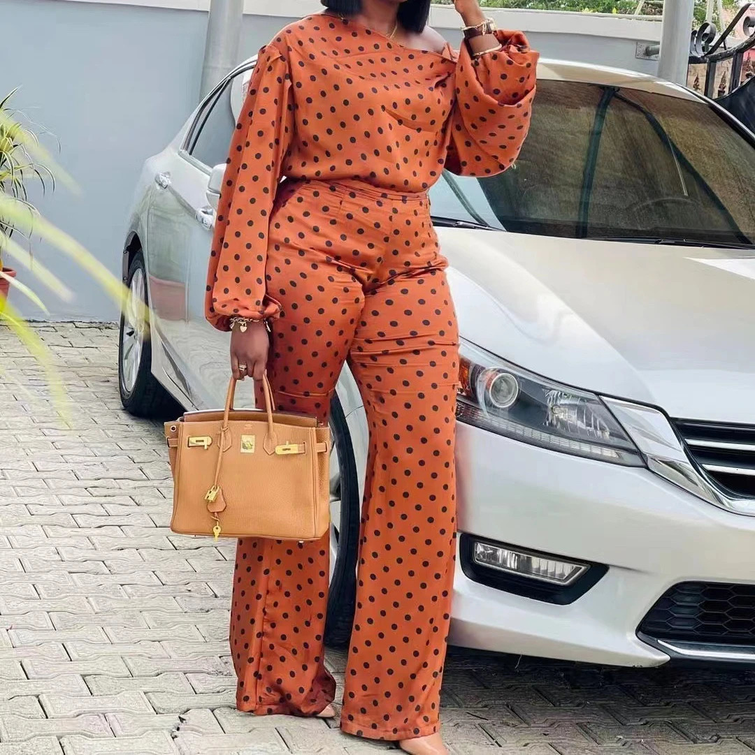 Two piece womens set wave dot printed long sleeved spiral neck top and fashionable loose pants casual for spring 241008