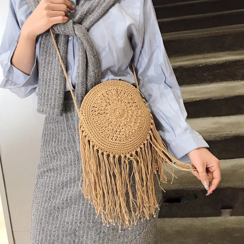 Round Straw Bag Clutch Edge Bohemian Tassel Cross Body Bag Womens Messenger Handbag Summer Beach Handbag Womens Straw Bag 241008