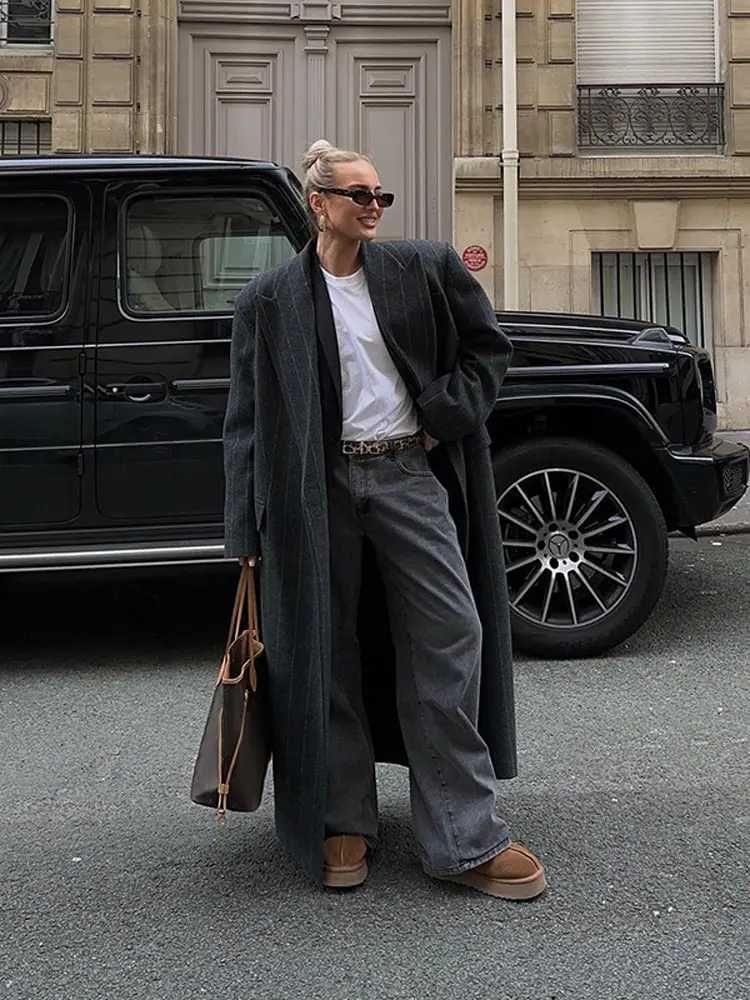 Fashion Dark Grey Stripe Lapel Double Breasted Overcoat Women Full Sleeve Loose Long Coat 2024 Autumn Winter Lady Commute JacketX241009