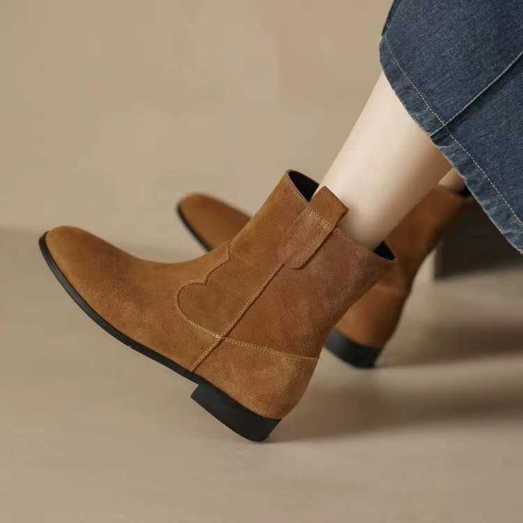 Round Toe Fashion Boots Flat Bottomed Short Boots For Women Autumn Winter Martin Boots Western Denim Boots Low Heeled Womens Shoes 240826