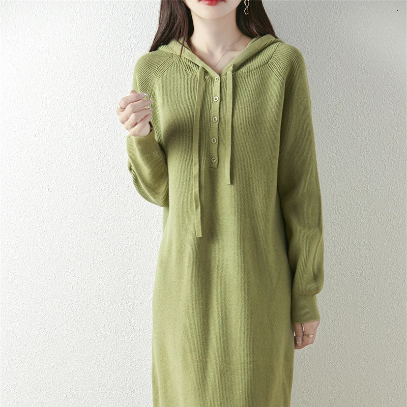 Hoodie knitted wool dress Womens AutumnWinter Style Loose hoodie Wearing a long coat 241007
