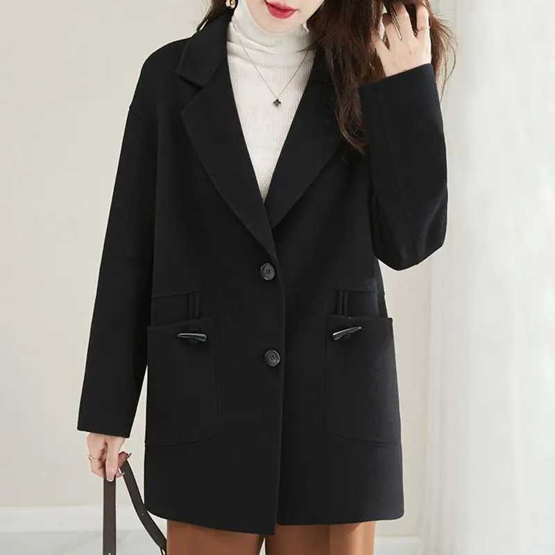 Blends Coat Women Wool Jacket Vintage Turn Down Collar Pockets Spliced Long Outwear Button Elegant Thick Autumn WinterX241009