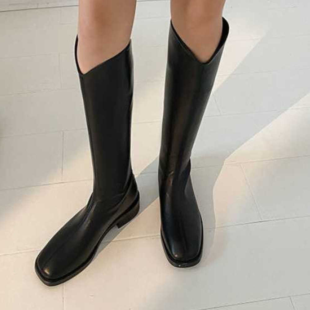 Knee Length Martin Boots Autumn Winter New Styles Martin Boots High Boots Knight Boots Long Fashion Boots Womens Long Boots Slim Legs 240826