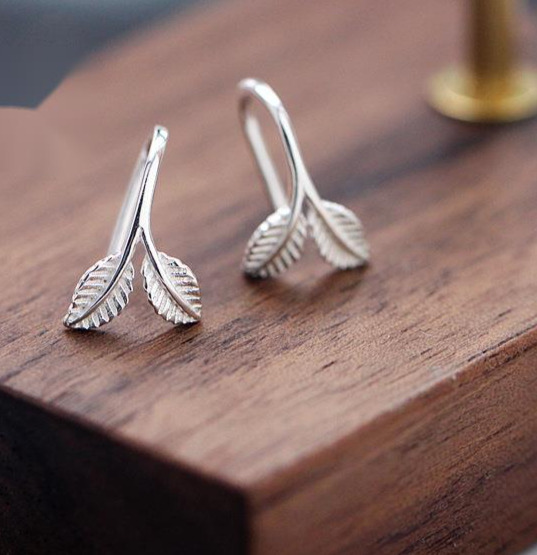 2024 New Fresh Leaf Sprout Sier Needle Earnail Ear Hook Forest Gift