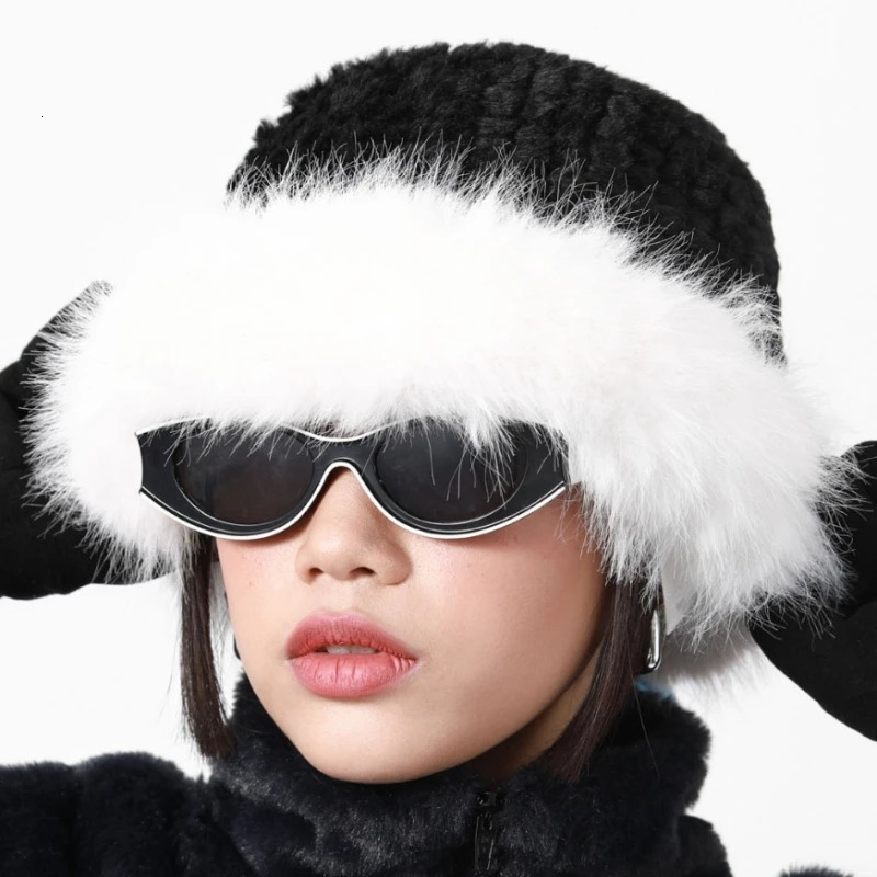 Fashionable womens Panama Basin hat earmuffs winter plush windproof fisherman thick fluffy fur warm headwear 241009