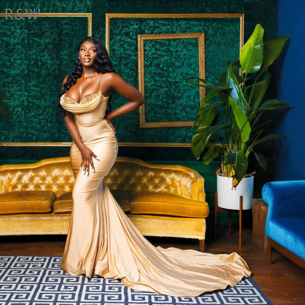 R&W 2024 Gold Evening Elegant Prom Dresses for Special Ocns Spaghetti Straps Beaded Rhies Decorated Birthday Dress Second Reception Gowns AM881