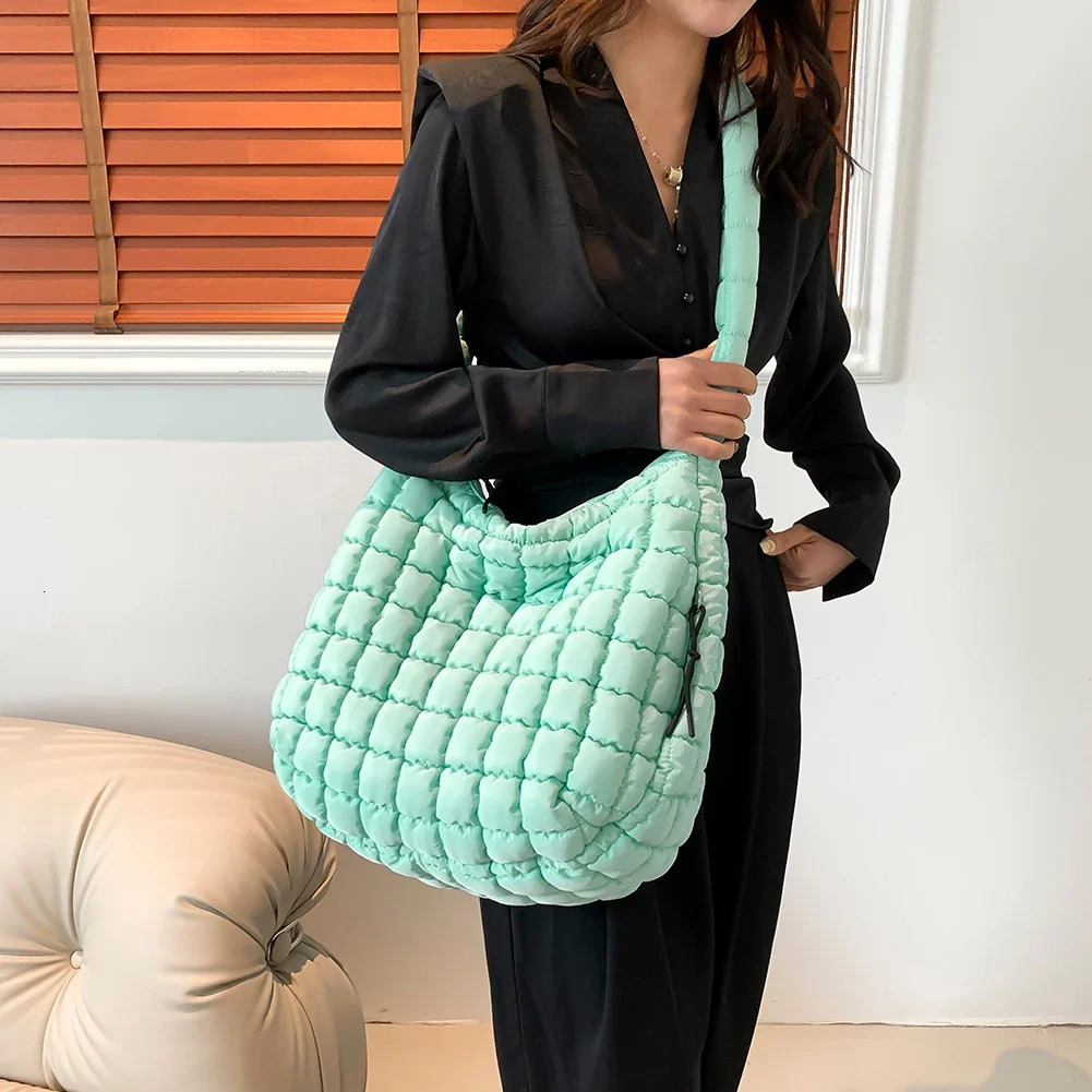 Bedding Bubble Shoulder Bag Womens Large Capacity Sling Bag Inflatable Air Cushion Fashion Backpack Casual Solid Color Cross body Bag 241008