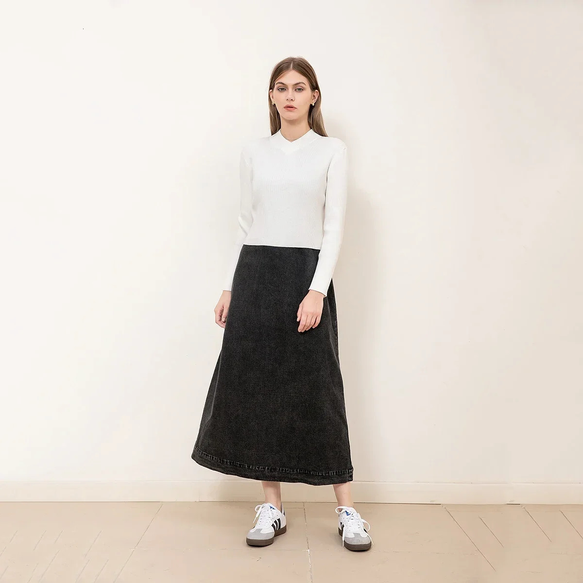 AP 2025 Autumn Womens Cowboy Sleeveless Dress Black Knitted Cardigan Fashion Style 241007