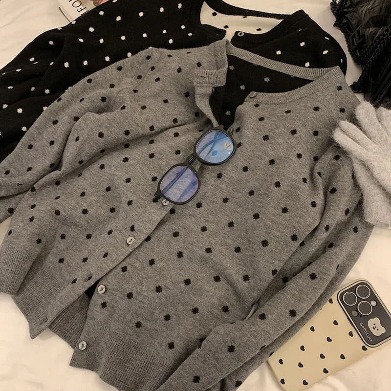 Polka dot knitted cardigan ins spring and autumn style layered n sense versatile slimming long sleeved top 241007