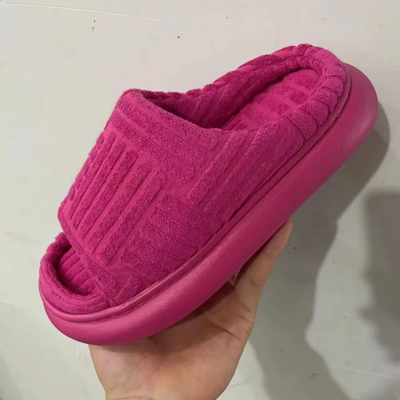 Peep Toe Slippers Green Slides for Women Flat Shoes Outwear Plush Platform female Floater Boots Plush Mules Clogs 240927