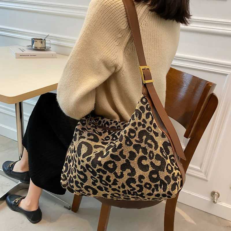 Casual Women Shoulder Bags Leopard Canvas Hobo Bag Female Large Capacity Messenger Soft Crossbody Handbag for 241009