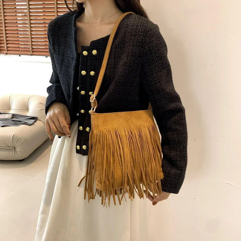 Ladies Tassels Crossbody Bag Bohemian frosted leather shoulder bag with casual edges daily work and travel handbag 241008