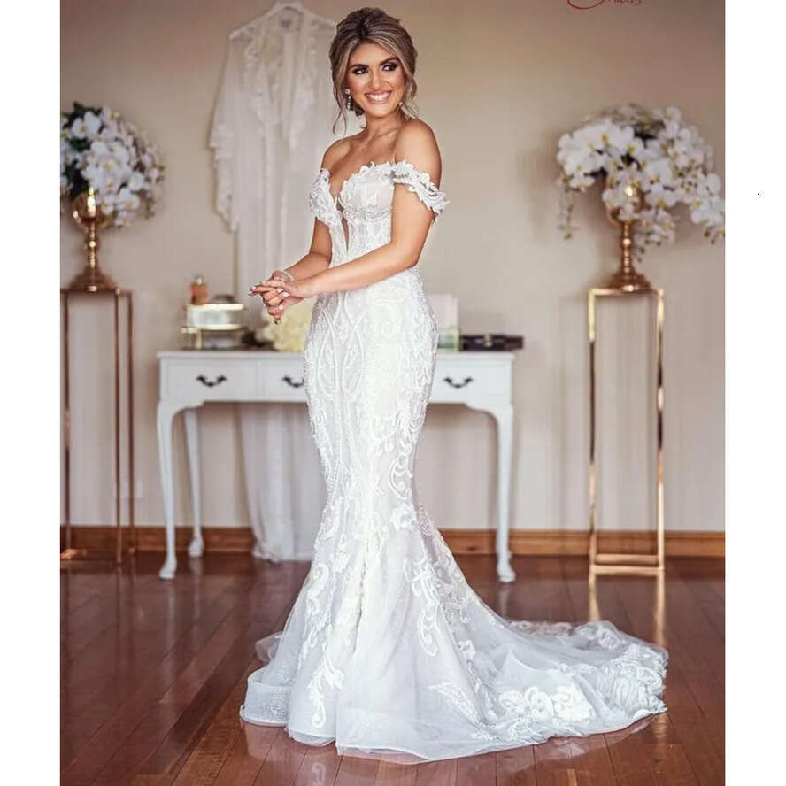 Lace 2022 Wedding Designer Dress Plus Size Mermaid Bridal Gowns Vintage Appliqued Off The Shoulder Sexy Lady Marriage Dresses Arabic Aso Ebi White Ivo